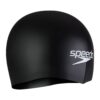 כובע שחייה שחור של Speedo עם לוגו לבן.