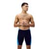 בגד ים ספורטיבי לגברים של Speedo, מתאים לשחייה ותחרויות.