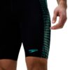 בגד ים שחור של Speedo עם עיצוב טקסטורה כחולה בצד.